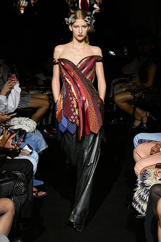 00030-jean-paul-gaultier-fall-2023-couture-credit-gorunway