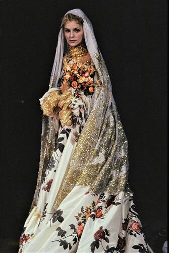 071-vivienne-westwood-spring-1994-ready-to-wear-detail-CN10055531-simonetta-gianfelice