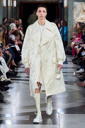 00020-simone-rocha-spring-2023-ready-to-wear-credit-gorunway