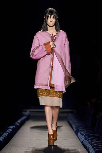 00041-dries-van-noten-fall-2023-ready-to-wear-credit-gorunway