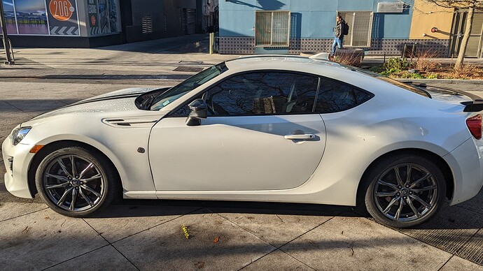 PXL_20221203_221200144