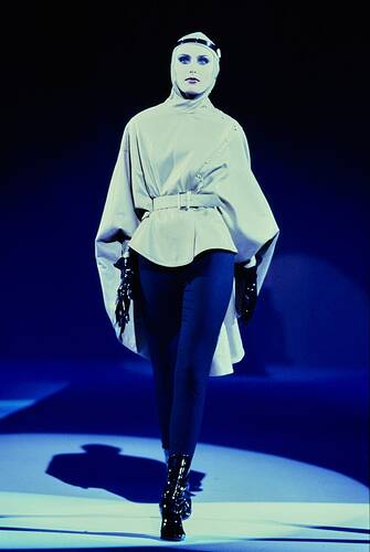 020-mugler-fall-1997-couture-CN00119283