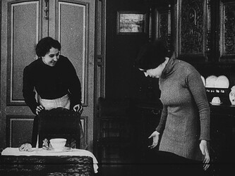 cap_Les.Vampires.1915-1916.DiSK.II.720p.BluRay.x264-GABE_01_22_39_274