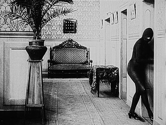 cap_Les.Vampires.1915-1916.DiSK.I.720p.BluRay.x264-GABE_03_04_09_1006