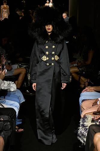 00015-jean-paul-gaultier-fall-2023-couture-credit-gorunway