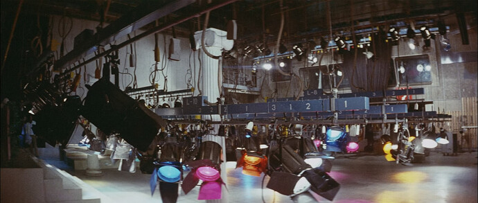 Violent.Streets.1974.1080p.WEB-DL.DD+2.0.H.264-SbR.mkv_snapshot_00.04.45_2021.07.10_12.07.43