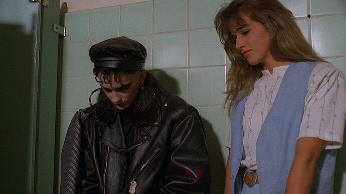 cap_Mirror.Mirror.1990.1080p.Remux.AVC.DTS-HD.MA.2.0-playBD_00_12_52_79