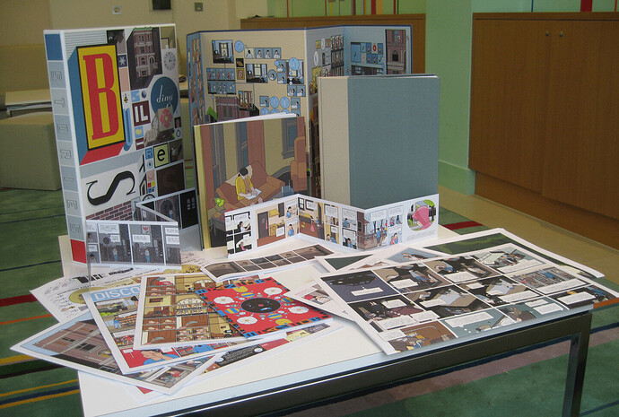 Building Stories (Pantheon Graphic Library): Ware, Chris: 9780375424335: Amazon.com: Books