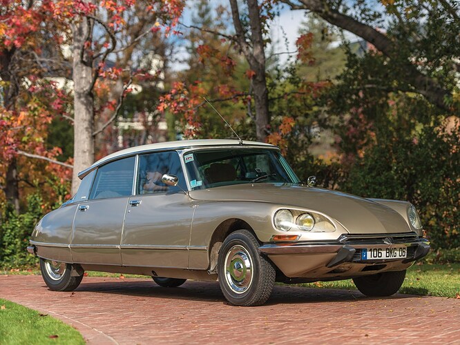 73-Citroen-DS(1)