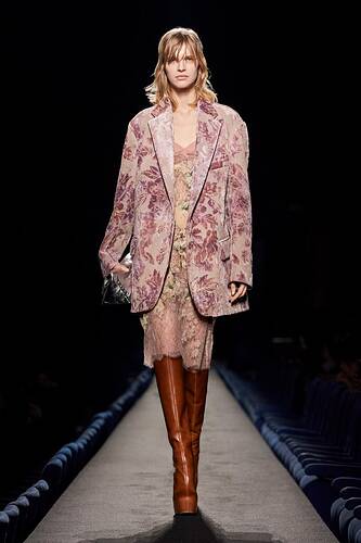 00051-dries-van-noten-fall-2023-ready-to-wear-credit-gorunway