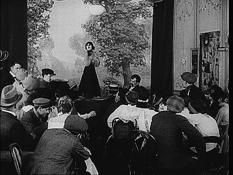 cap_Les.Vampires.1915-1916.DiSK.I.720p.BluRay.x264-GABE_00_56_43_234