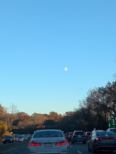 PXL_20241113_210652228