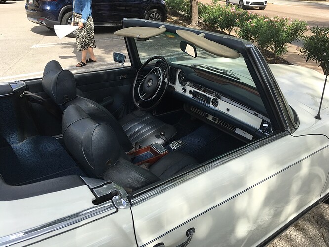 AC965F42-BA4B-4B9B-AF18-64BE556A9535_1_105_c