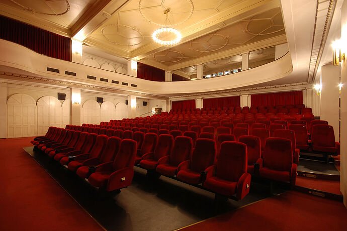 passage_kino_s0103-1800596642