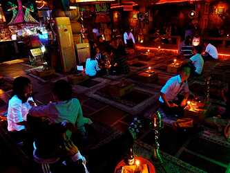 seoul-nightlife-2824563488