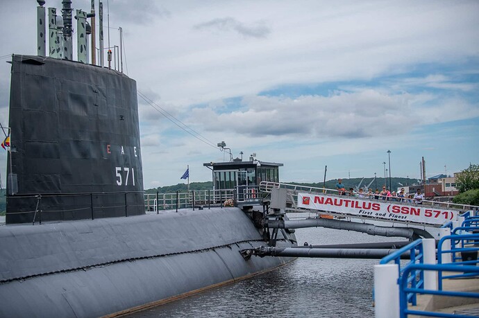 submarine-slider-2382697821