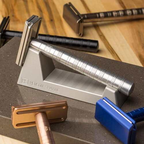 henson-shaving-razor-stand-11-182630813