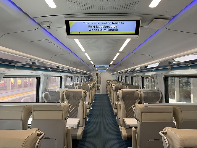 1280px-Brightline_Train_(47283172241)